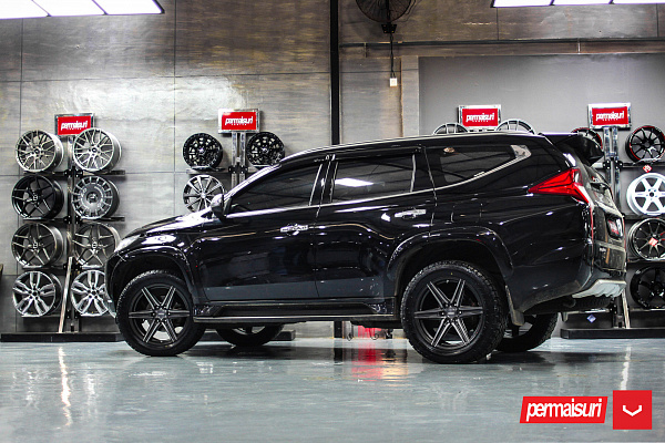 Фото дисков Vossen HF6-2 Алмазная проточка на Mitsubishi Pajero Sport III