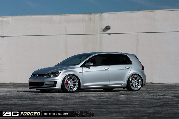 Фото дисков BC Forged HCA382 Глянцевый лак на Volkswagen Golf VII