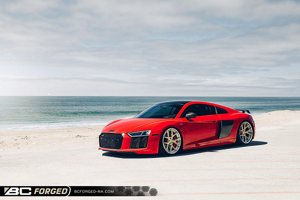 Фото дисков BC Forged HCS21 Глянцевая шампань на Audi R8 (4S)