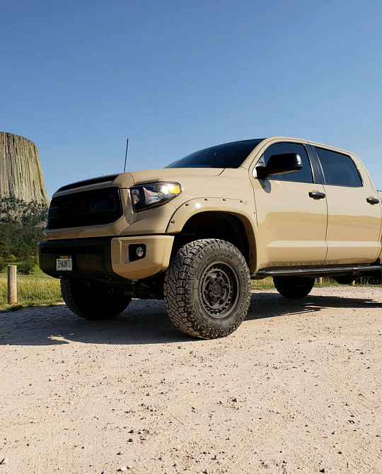 Фото дисков ARMORY на Toyota Tundra II