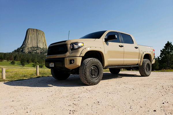 Фото дисков Black Rhino ARMORY  на Toyota Tundra II