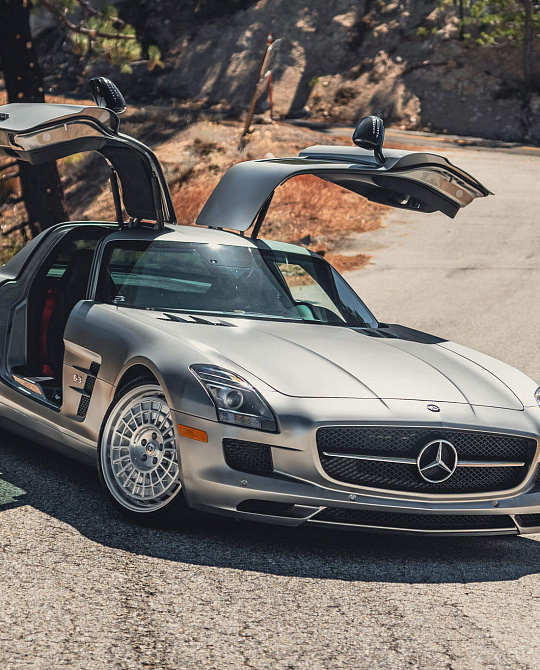 Фото дисков 515 GTM Глянцевый лак на Mercedes-Benz SLS AMG
