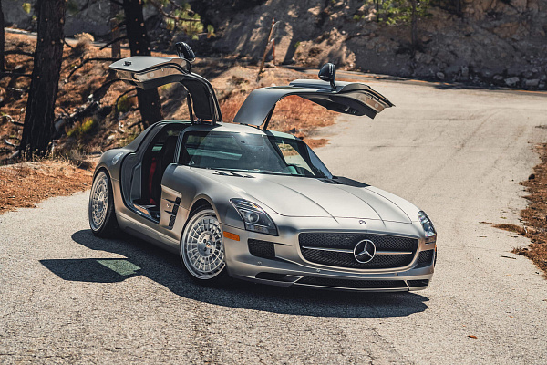 Фото дисков HRE 515 GTM Глянцевый лак на Mercedes-Benz SLS AMG