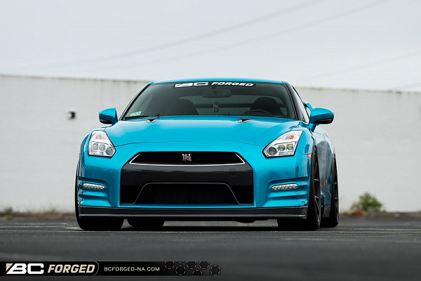 Фото дисков BC Forged RZ05 Черный матовый на Nissan GT-R
