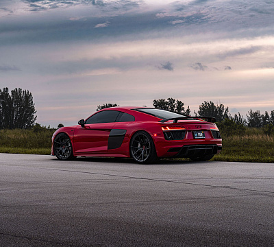 Фото дисков Strasse Wheels SM5R Deep Concave Duoblock на Audi R8 (4S)