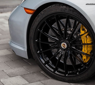 Фото дисков HRE P103 на Porsche 911 VII