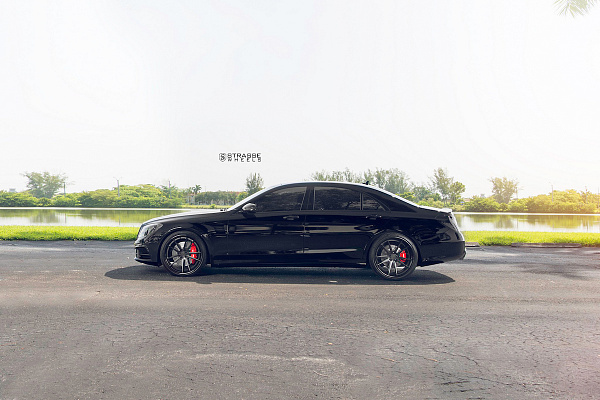 Mercedes Benz S550