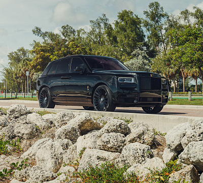 Фото дисков Vossen S17-14 на Rolls-Royce Cullinan