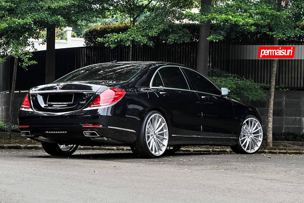 Фото дисков HRE P103 Глянцевый лак на Mercedes-Benz S-Class (W222, C217)