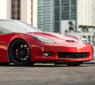 Фото дисков Vossen M-X2 на Chevrolet Corvette C6