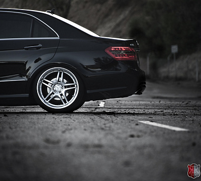 Фото дисков MRR RW2 на Mercedes-Benz E-Class (W212, S212, C207)
