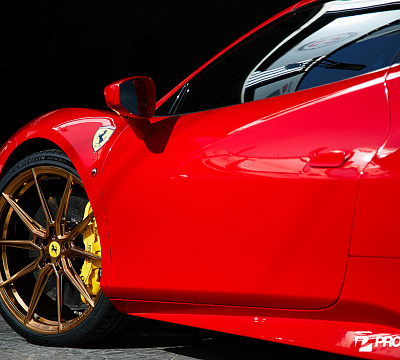 Фото дисков Vossen EVO-2R на Ferrari 488