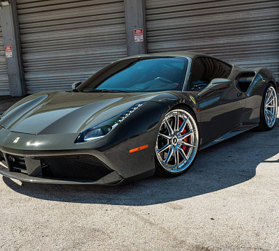 Фото дисков HRE S104SC на Ferrari 488