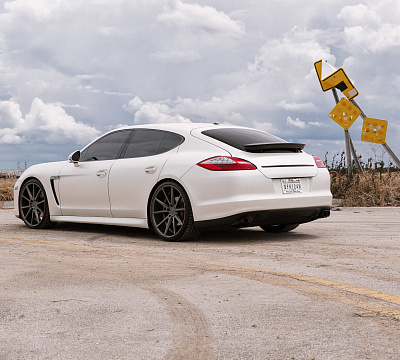 Фото дисков Vossen VFS-1 на Porsche Panamera I