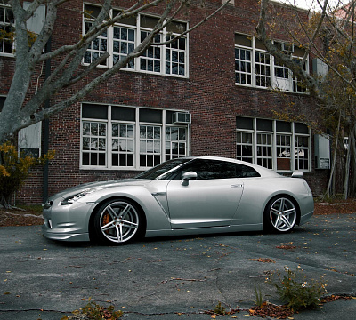 Фото дисков Vossen CV5 на Nissan GT-R