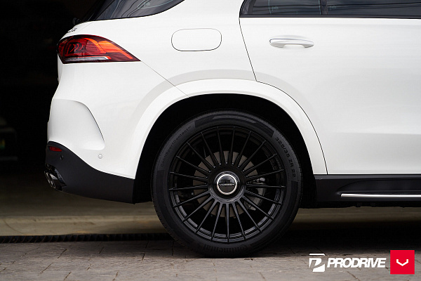 Фото дисков Vossen HF-8 Черный глянец на Mercedes-Benz GLE II