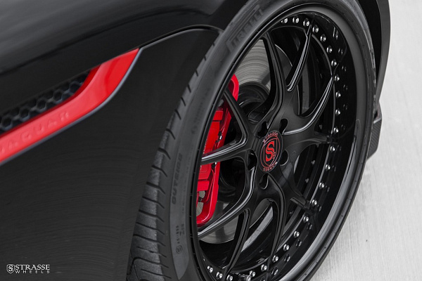 Фото дисков Strasse Wheels SM5R Signature Черный глянец на Jaguar F-Type