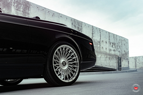 Фото дисков Vossen S17-15T Глянцевый лак на Rolls-Royce Phantom