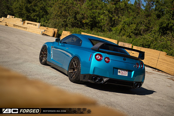 Nissan GT-R