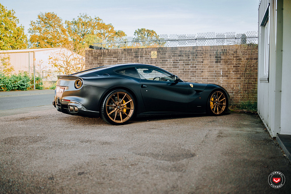 Фото дисков Vossen EVO-2R Глянцевое темное золото на Ferrari F12