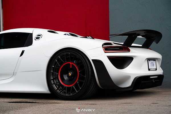 Фото дисков Anrky AN20 Aerosport Черный глянец на Porsche 918 Spyder