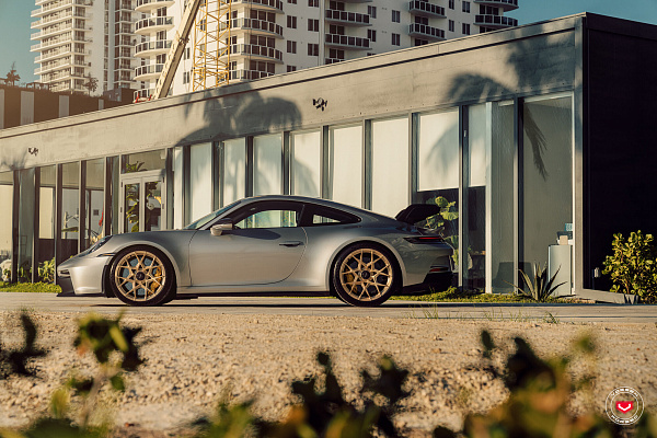 Porsche 992