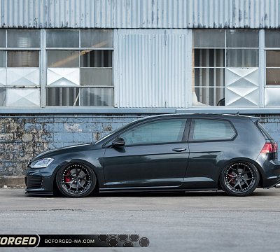 Фото дисков BC Forged HCS21 на Volkswagen Golf VII