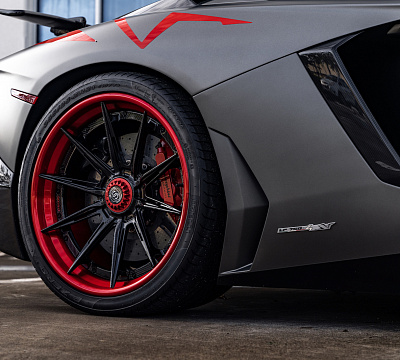 Фото дисков Strasse Wheels SV10-RS Performance на Lamborghini Aventador