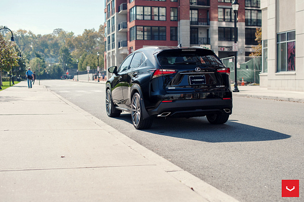 Фото дисков Vossen VFS-2 Серебро на Lexus NX I