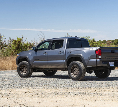Фото дисков Black Rhino STADIUM на Toyota Tacoma III