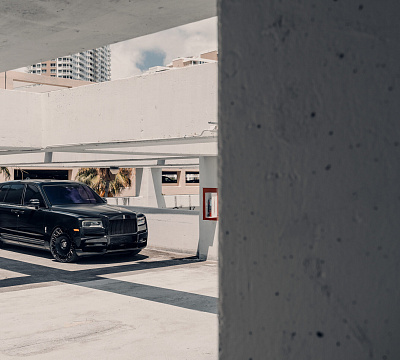 Фото дисков Vossen S17-18 на Rolls-Royce Cullinan