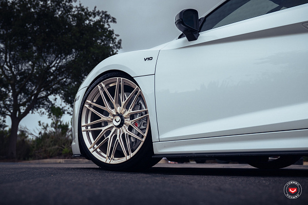 Фото дисков Vossen VPS-4 Глянцевая шампань на Audi R8 (4S)