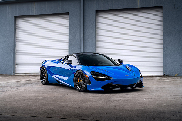 Фото дисков Strasse Wheels SV4 Deep Concave FS Черный сатин на McLaren 720S
