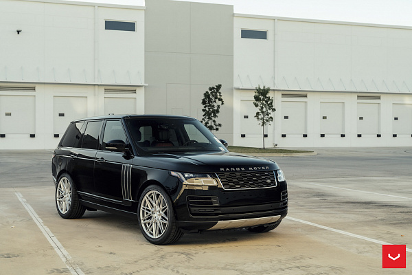 Фото дисков Vossen HF-7 Серебро на Range Rover IV