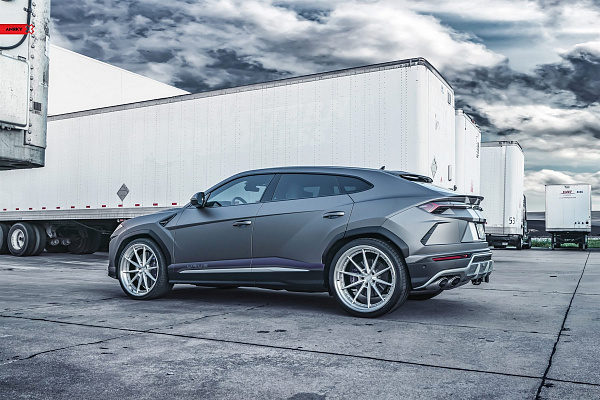 Фото дисков Anrky AN38 Сатиновый лак на Lamborghini Urus