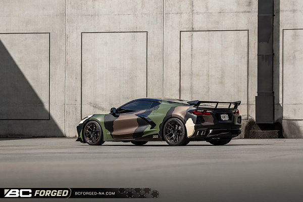 Фото дисков BC Forged HCA381 Черный матовый на Chevrolet Corvette C8
