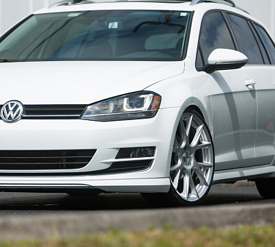Фото дисков Vossen VFS-6 на Volkswagen Golf VII