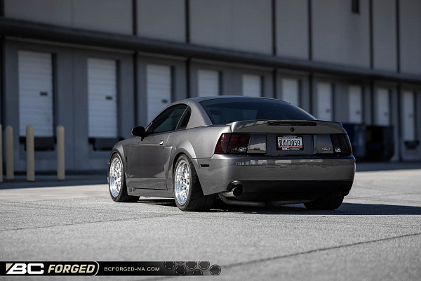 Фото дисков BC Forged LE81 // MLE81 Глянцевый лак на Ford Mustang IV