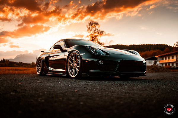 Фото дисков Vossen M-X3 Глянцевая медь на Porsche Cayman II