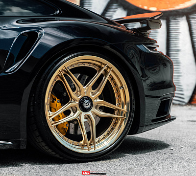 Фото дисков HRE S107SC на Porsche 911 VIII