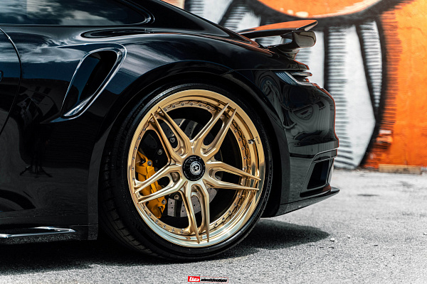 Фото дисков HRE S107SC Глянцевое золото на Porsche 911 VIII