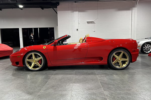 Фото дисков Giovanna Cinque Глянцевое золото на Ferrari 360