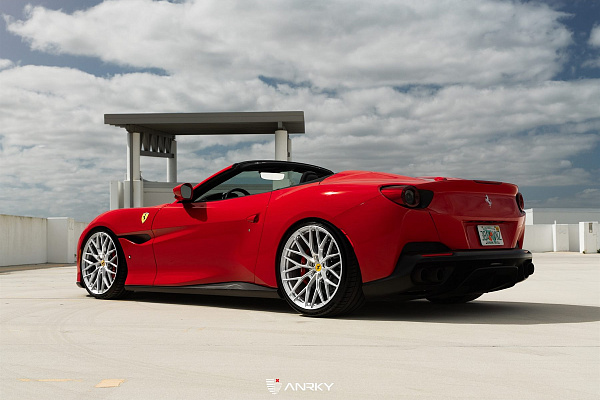 Фото дисков Anrky AN10 Глянцевый лак на Ferrari Portofino