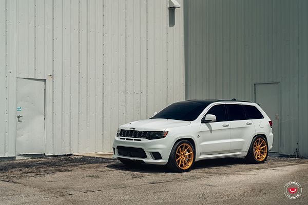 Фото дисков Vossen EVO-2 Глянцевая медь на Jeep Grand Cherokee IV