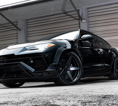 Фото дисков Anrky RS5.3 на Lamborghini Urus