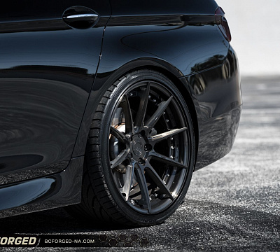 Фото дисков BC Forged HCS04 на BMW 5/M5 (F10)