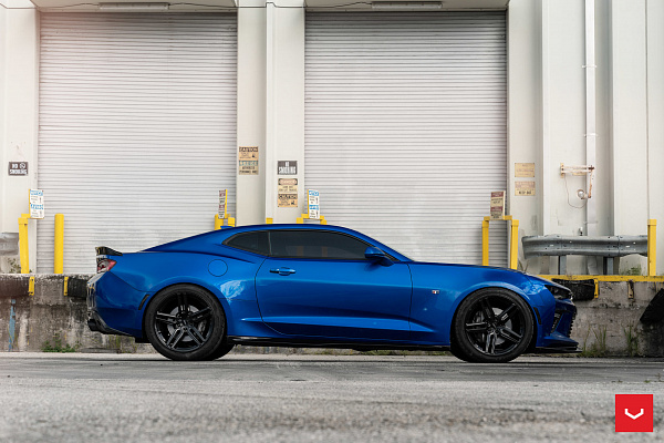 Фото дисков Vossen HF-1 Черный глянец на Chevrolet Camaro VI