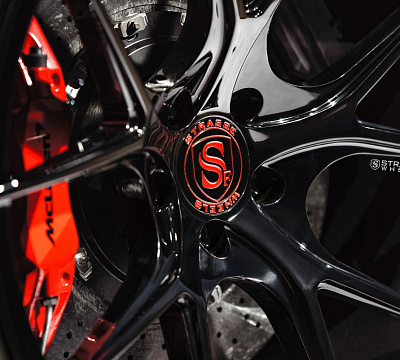 Фото дисков Strasse Wheels SM5R Deep Concave Monoblock на McLaren 570S