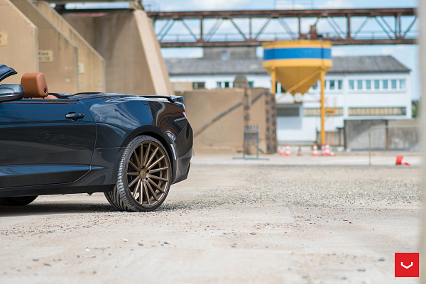 Фото дисков Vossen VFS-2 Сатиновая бронза на Chevrolet Camaro V