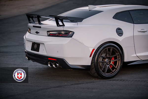 Фото дисков HRE RC104 Сатиновая бронза на Chevrolet Camaro VI